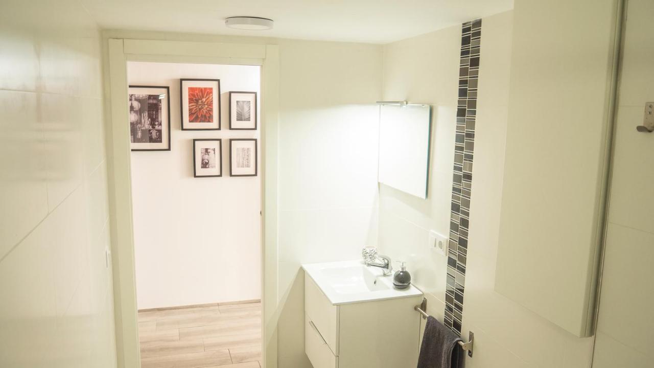 Amplio Apartamento Con Bicicletas Apartment Валенсия Екстериор снимка