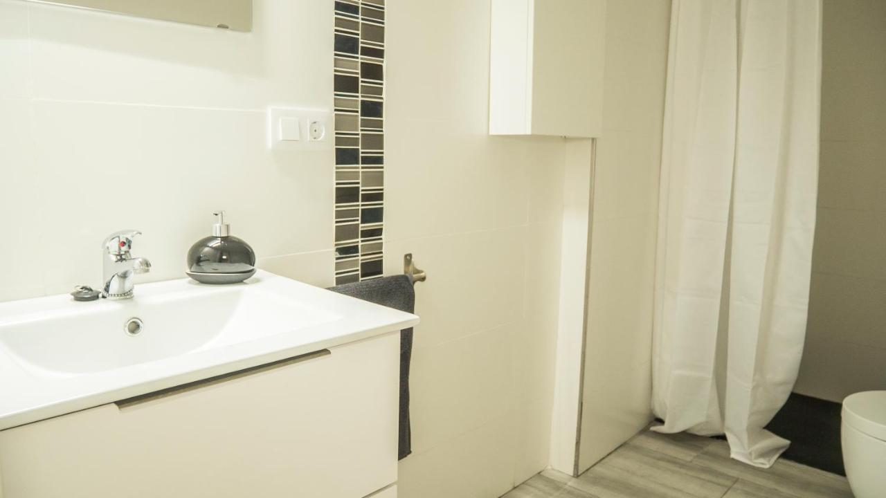 Amplio Apartamento Con Bicicletas Apartment Валенсия Екстериор снимка